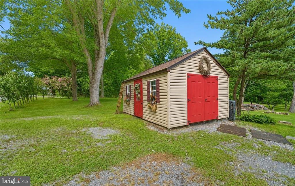 960 Browntown Rd Property Photo 44