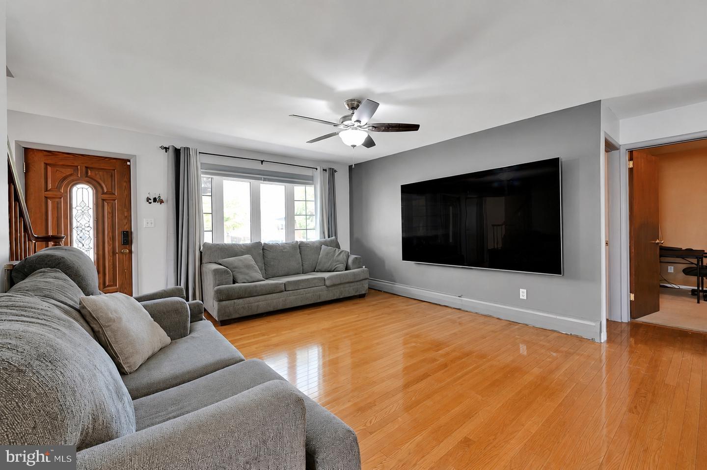 1901 Northampton Ave Property Photo 3