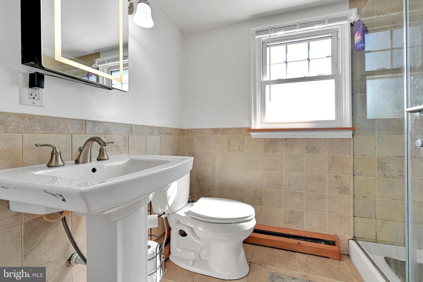 1901 Northampton Ave Property Photo 12