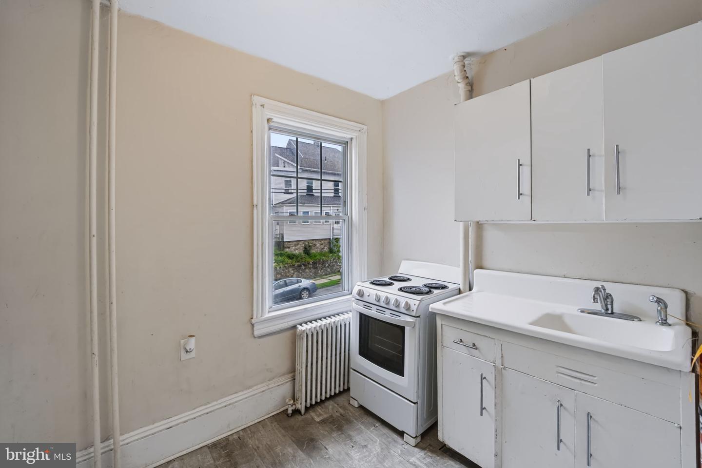1110 Bushkill St Property Photo 5