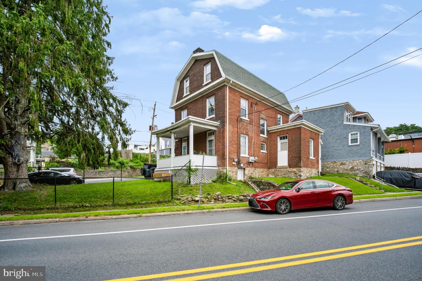 1110 Bushkill St Property Photo 32