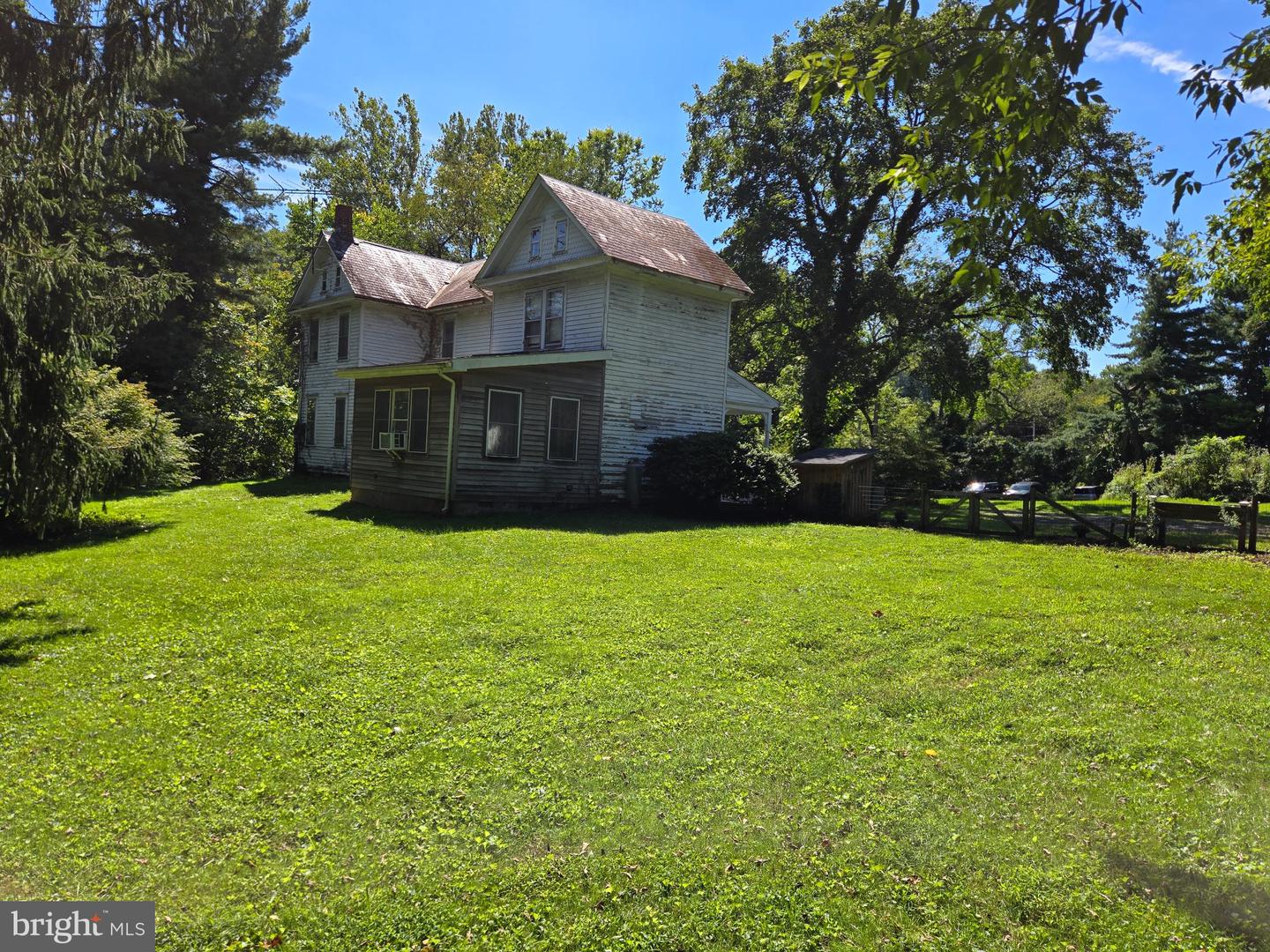 105 Browns Dr Property Photo 15