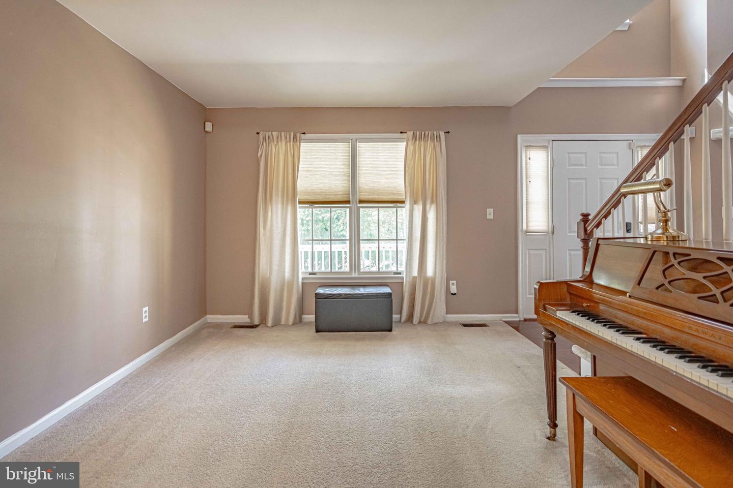 25 Grist Mill Ln Property Photo 11