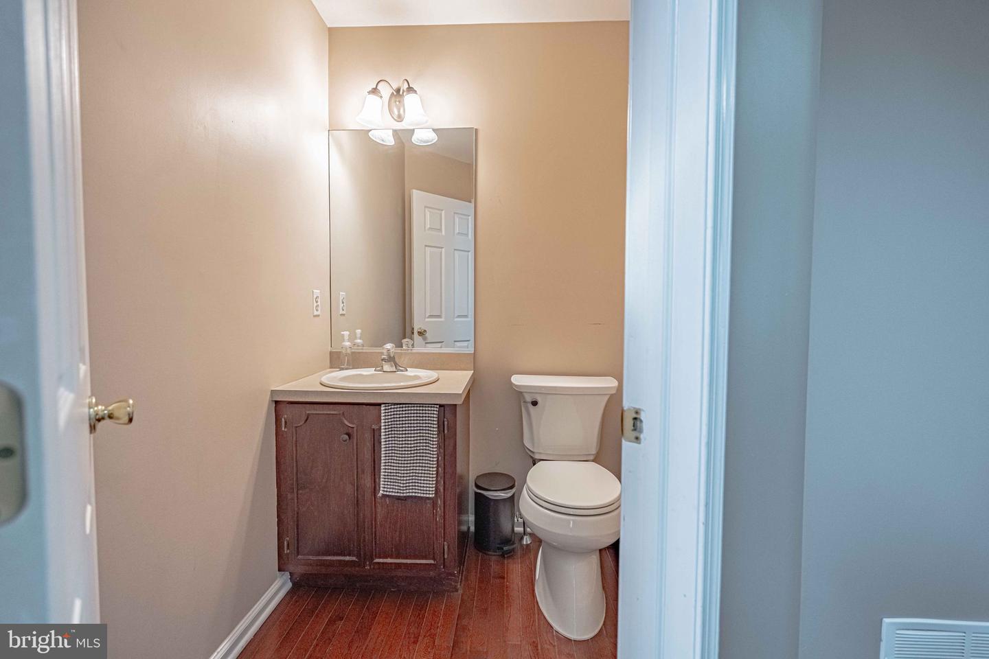 25 Grist Mill Ln Property Photo 14