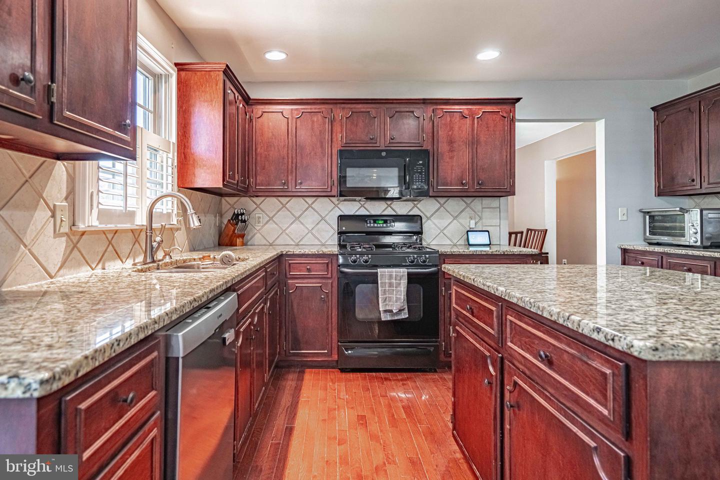 25 Grist Mill Ln Property Photo 20