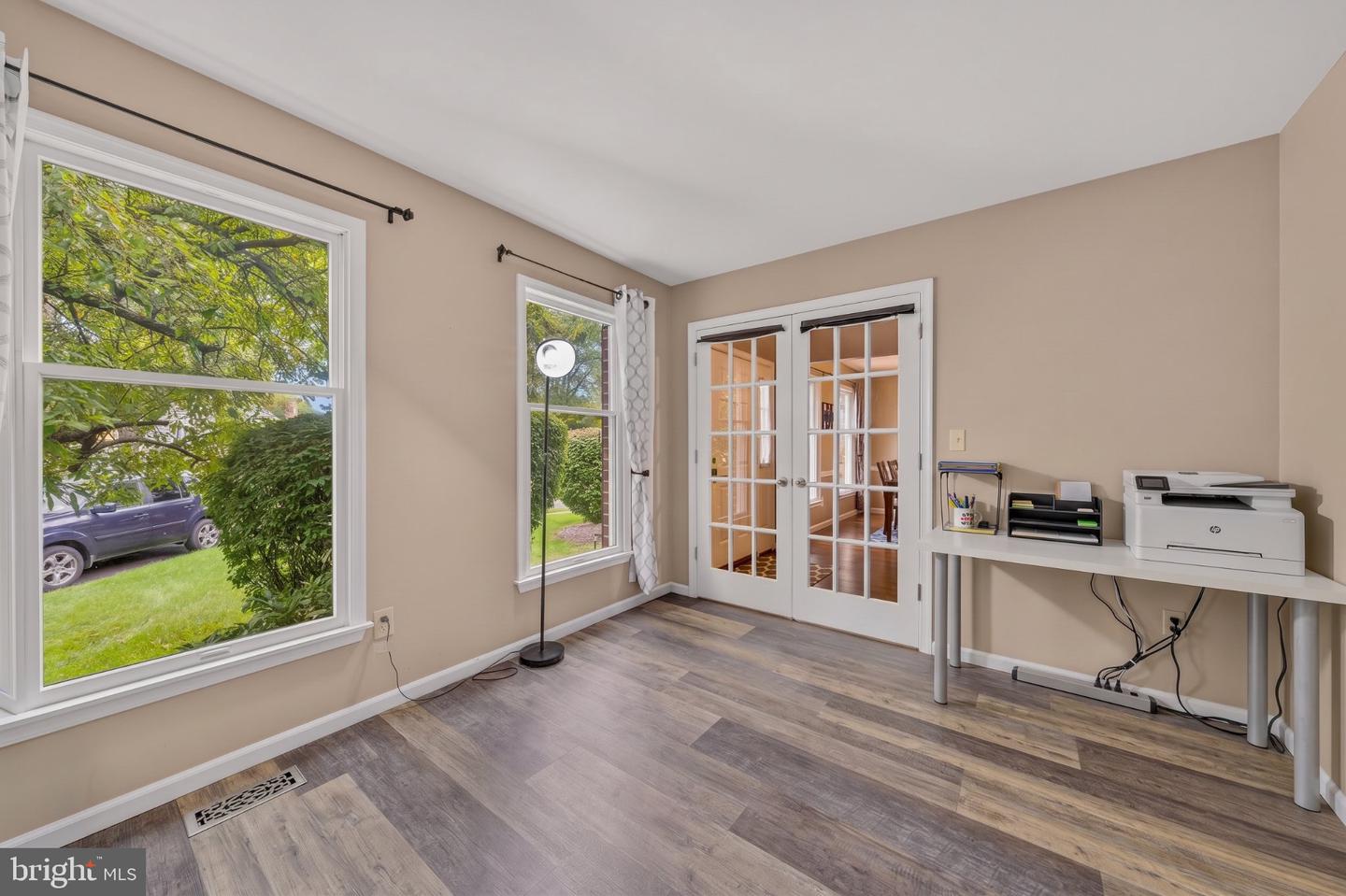 4945 Charles St Property Photo 13