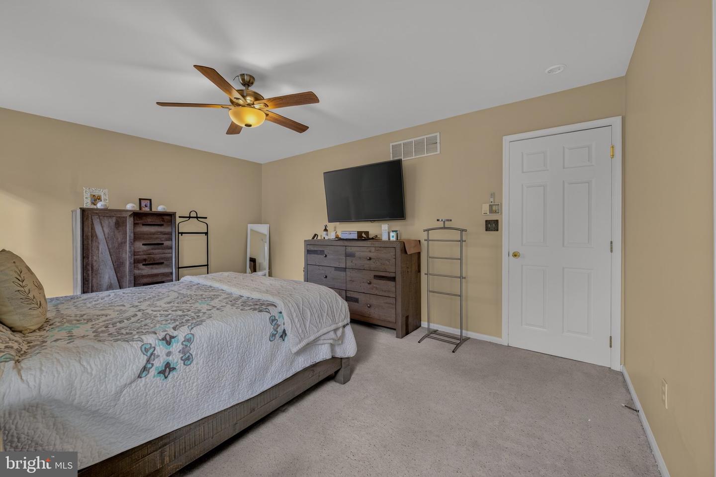 4945 Charles St Property Photo 36