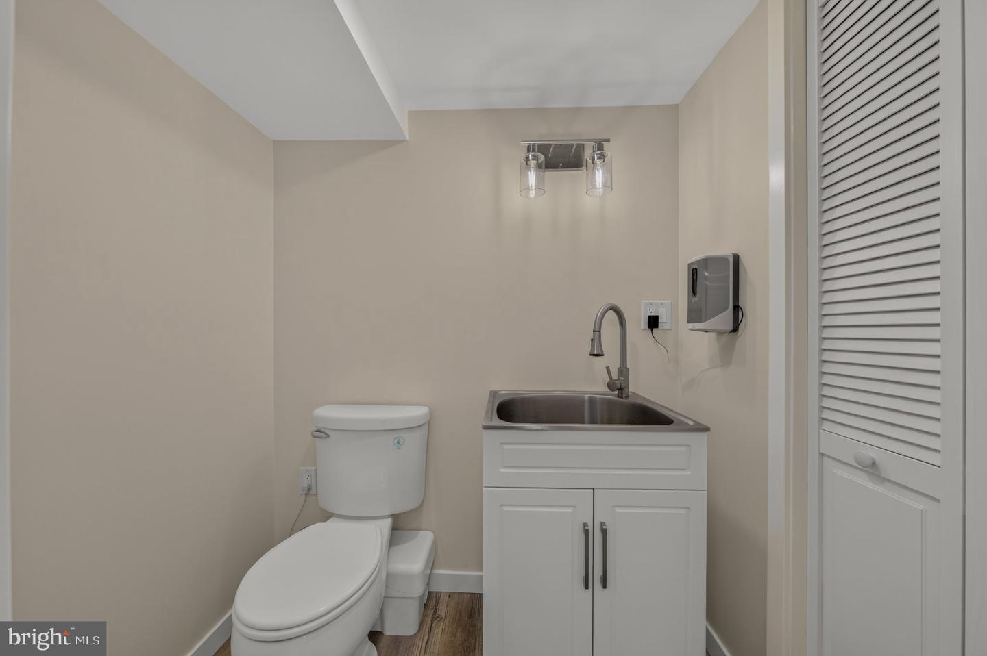 4945 Charles St Property Photo 54