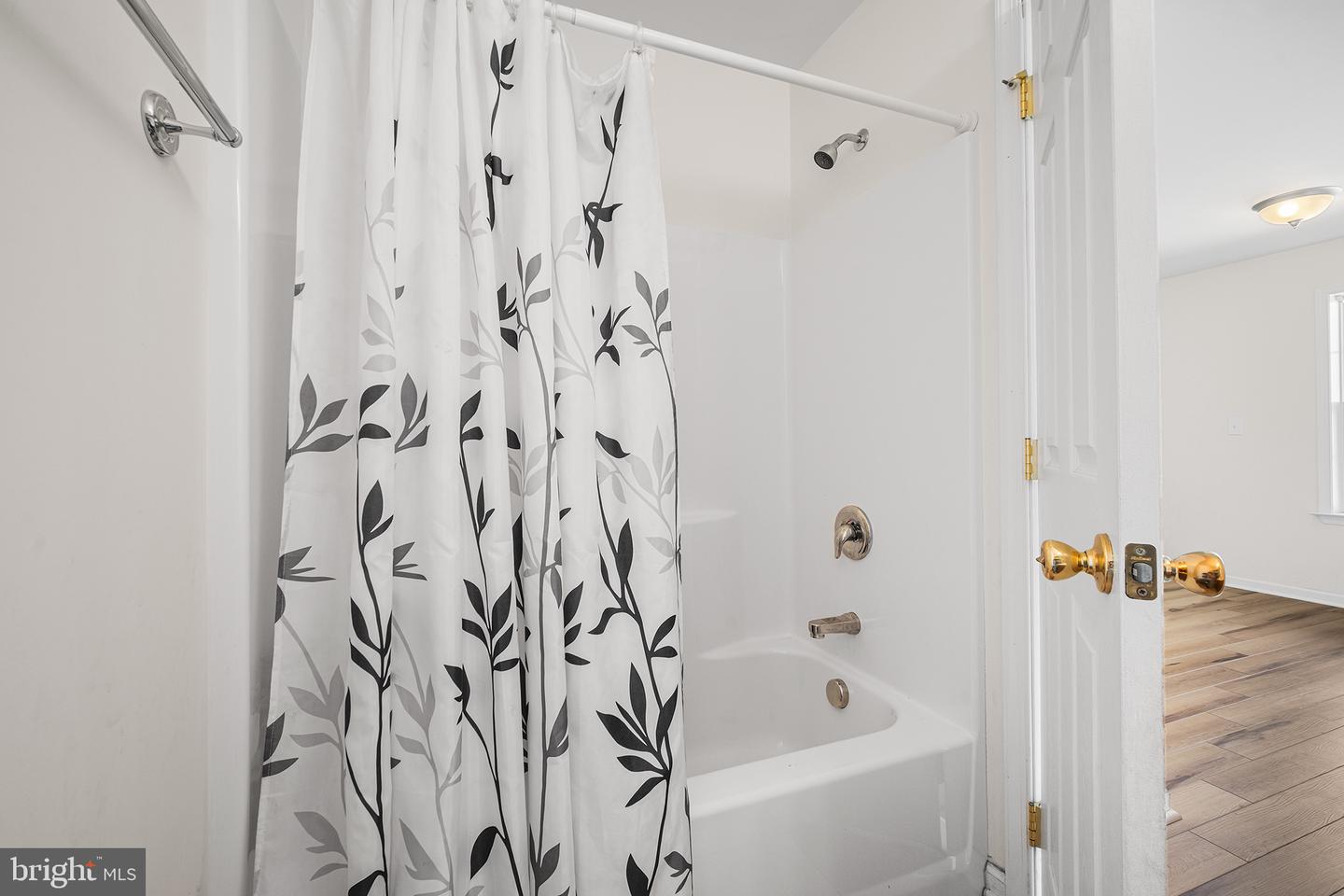 1537 Crest Park Ct Property Photo 24