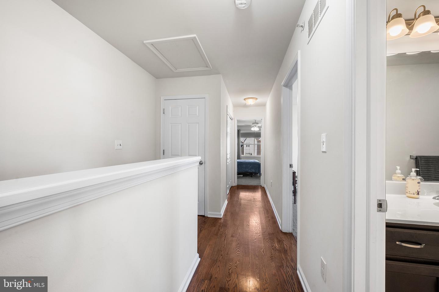 2226 Huntington Ln Property Photo 11