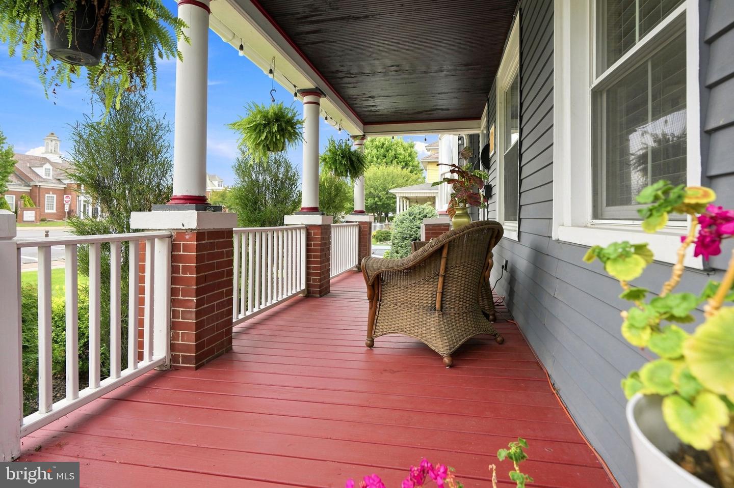 1800 Washington Blvd Property Photo 3