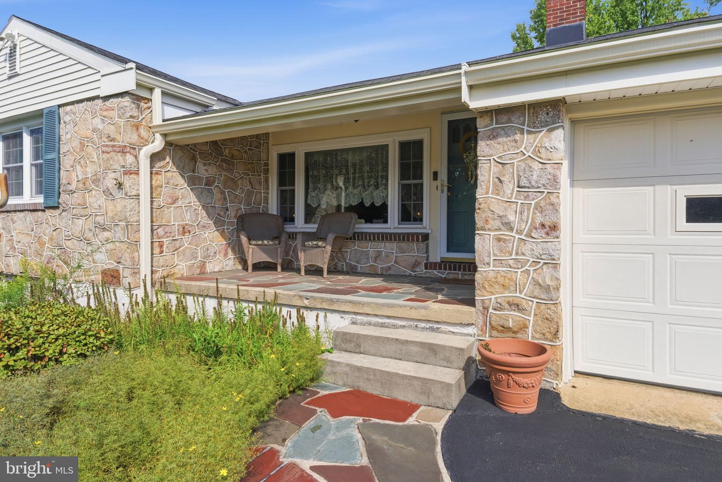 1444 Wynnewood Dr Property Photo 4