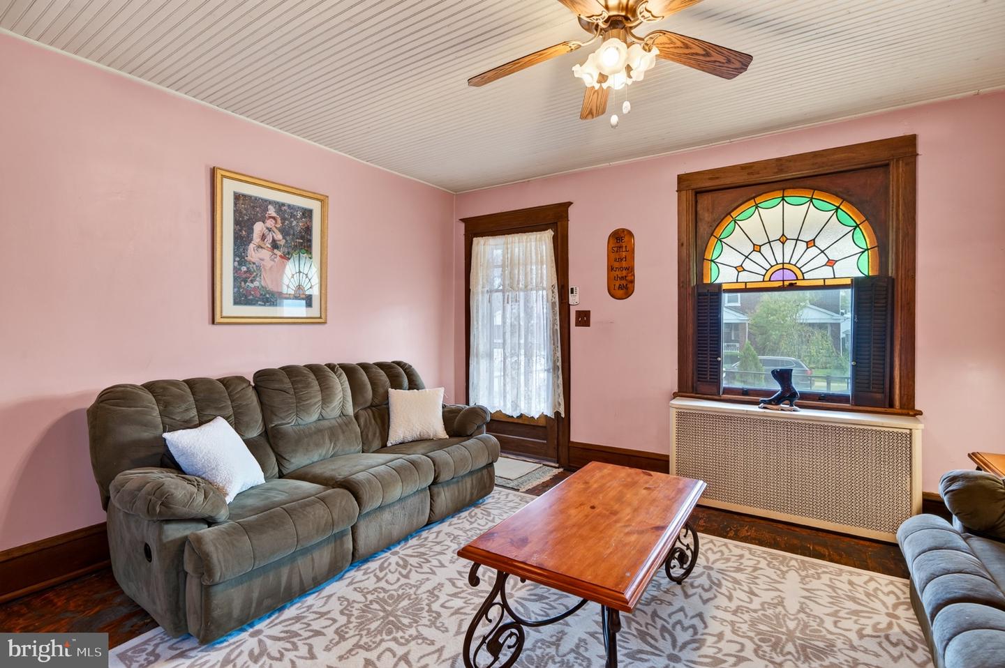 2221 Fairview Property Photo 7