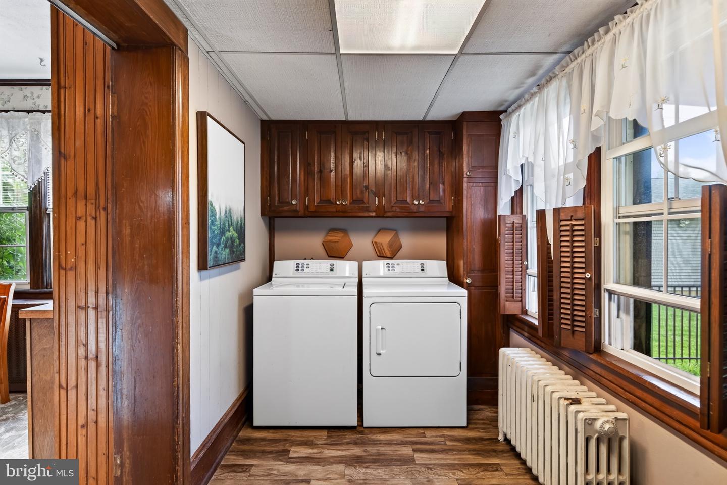 2221 Fairview Property Photo 15