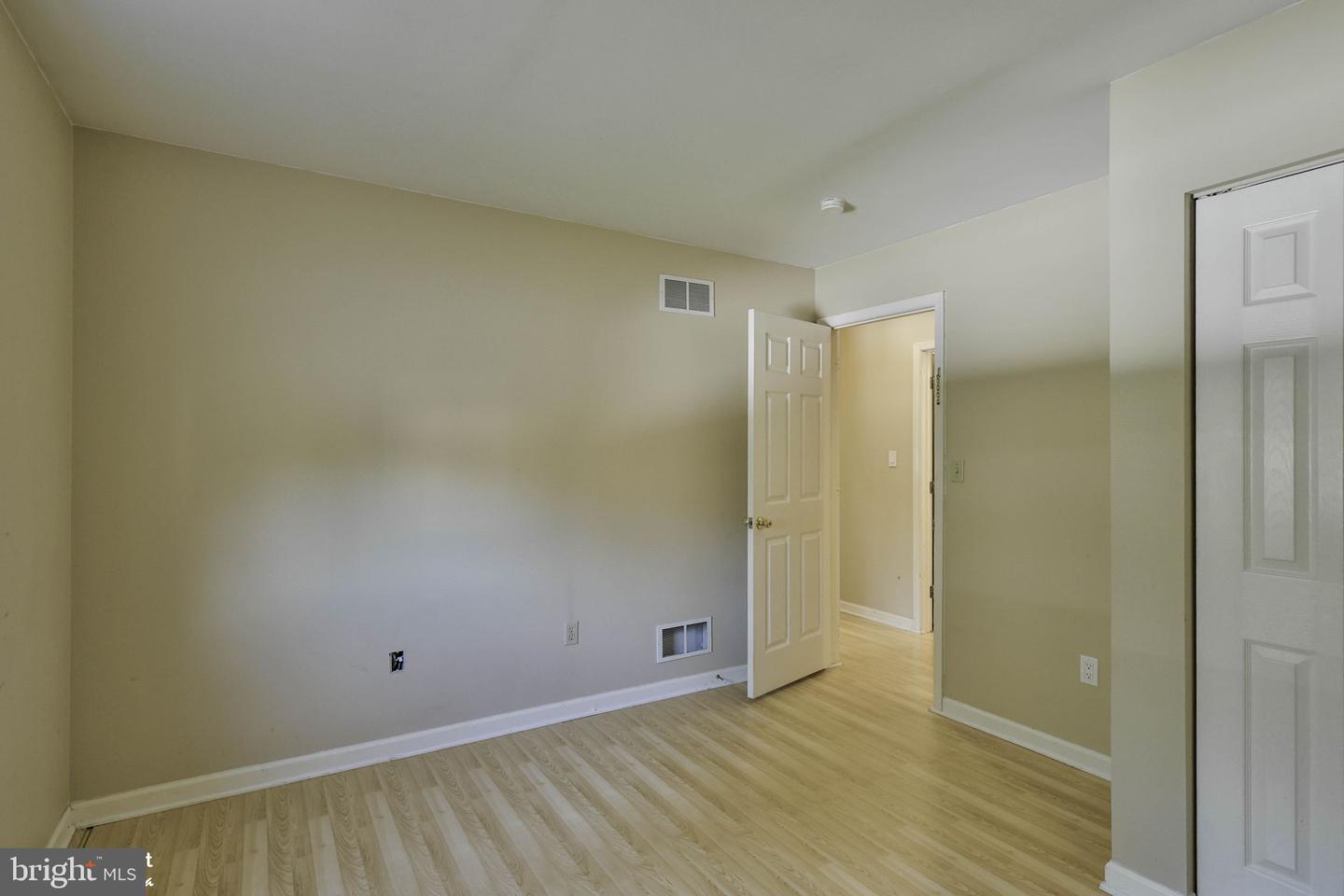 340 Avon St Property Photo 35
