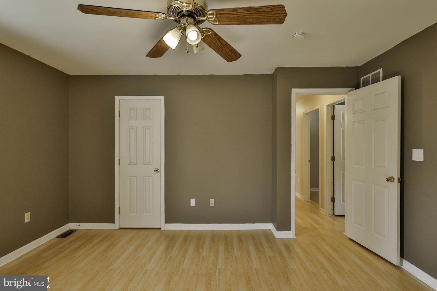 340 Avon St Property Photo 44