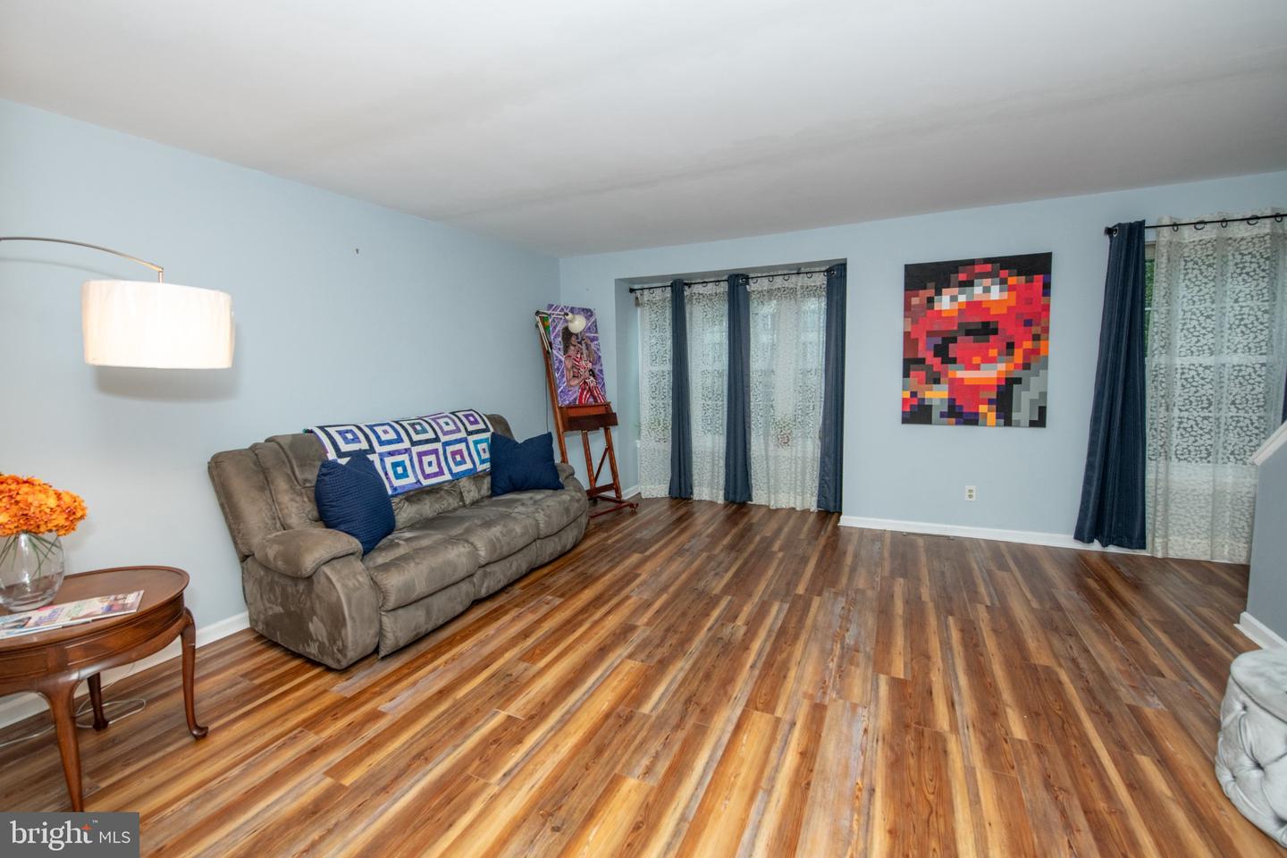 2753 Red Oak Cir Property Photo 7