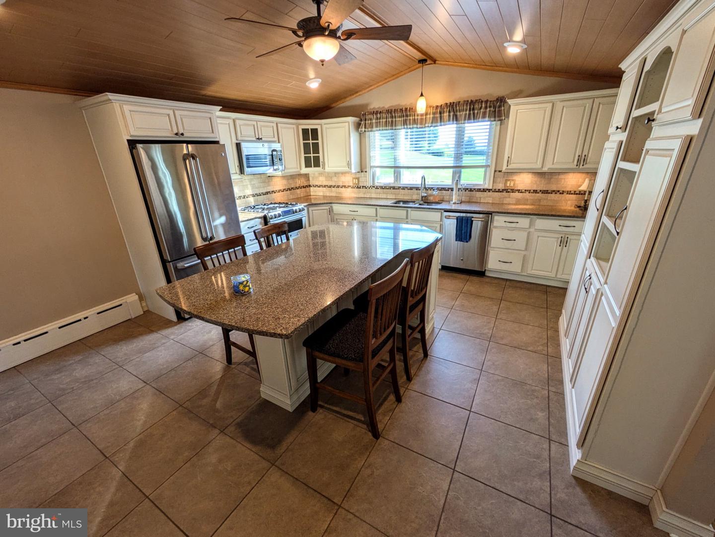 3285 Cherryville Rd Property Photo 6