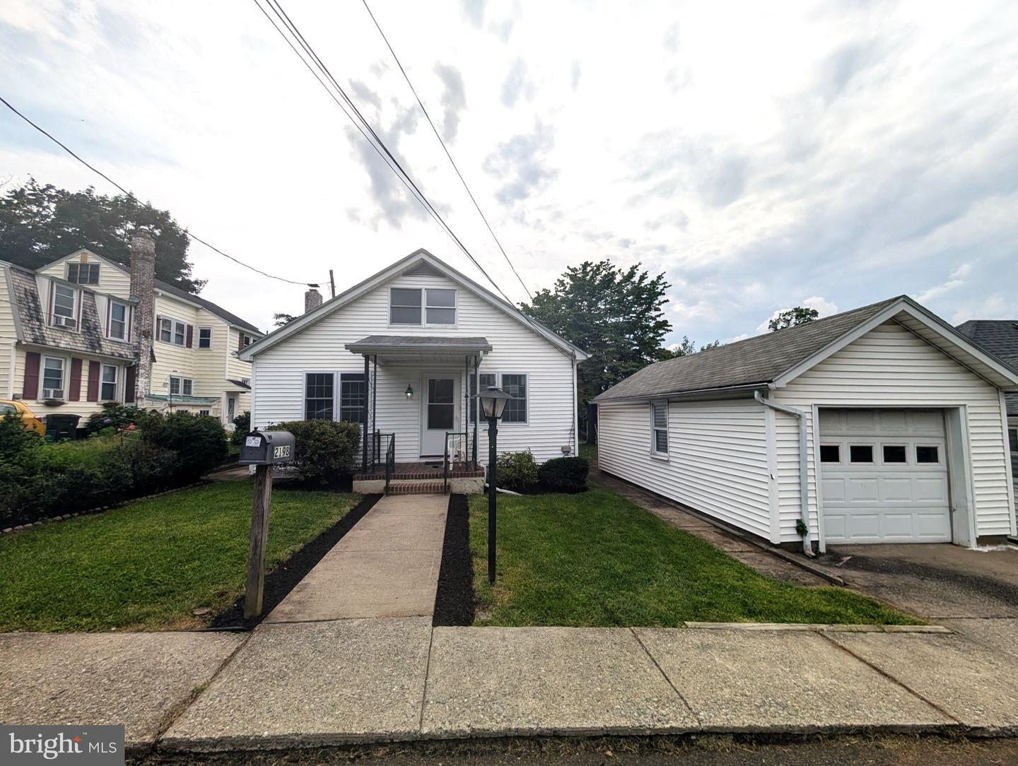 2198 Focht Ave Property Photo 1