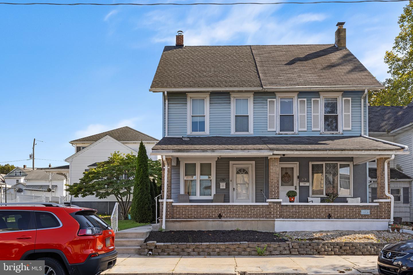 1747 Main St Property Photo 2
