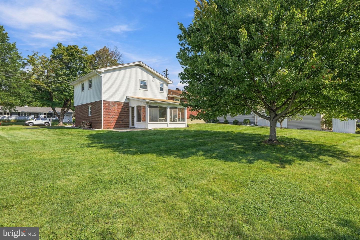 1543 Stoke Park Rd Property Photo 9