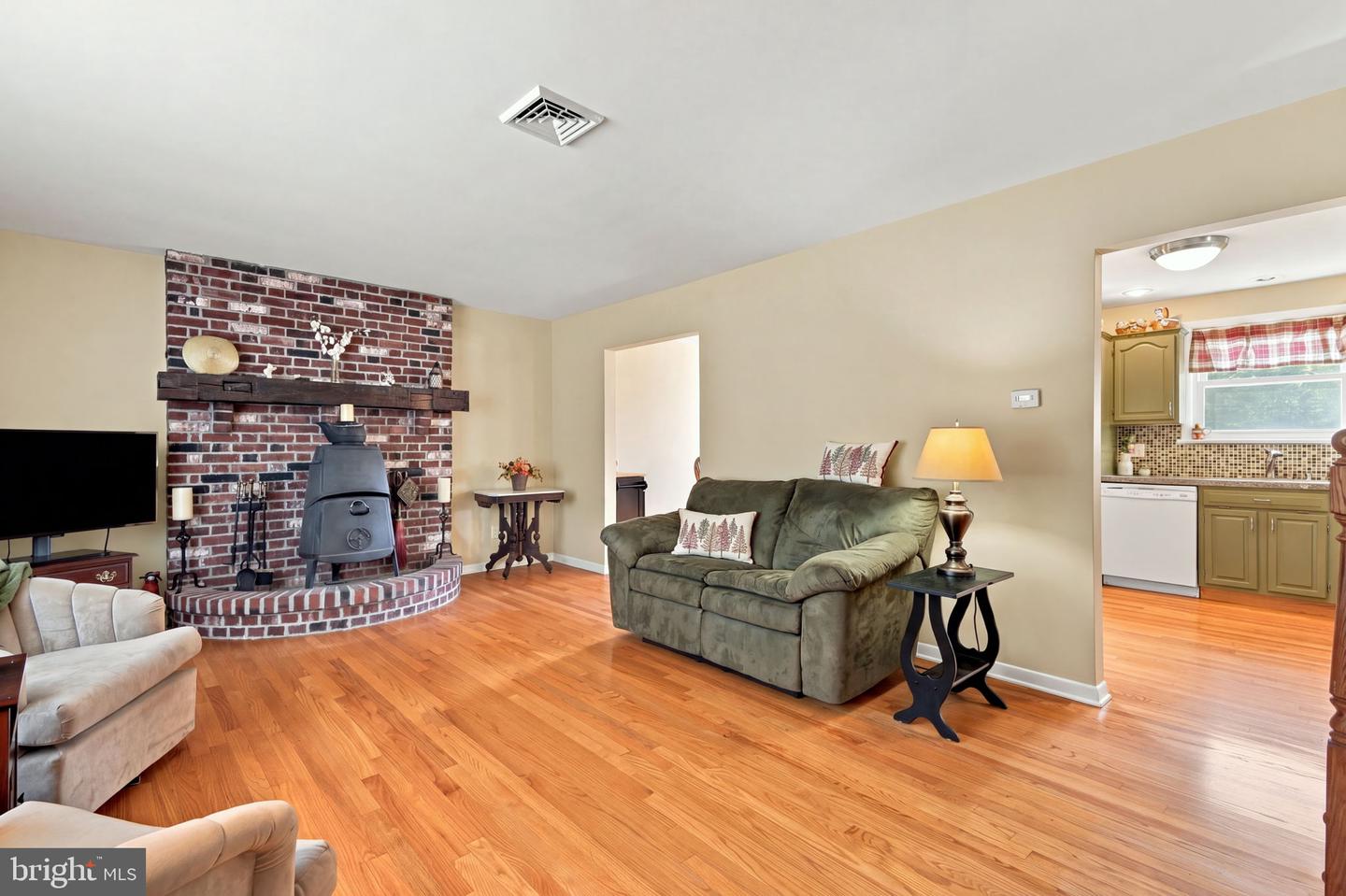 1543 Stoke Park Rd Property Photo 21