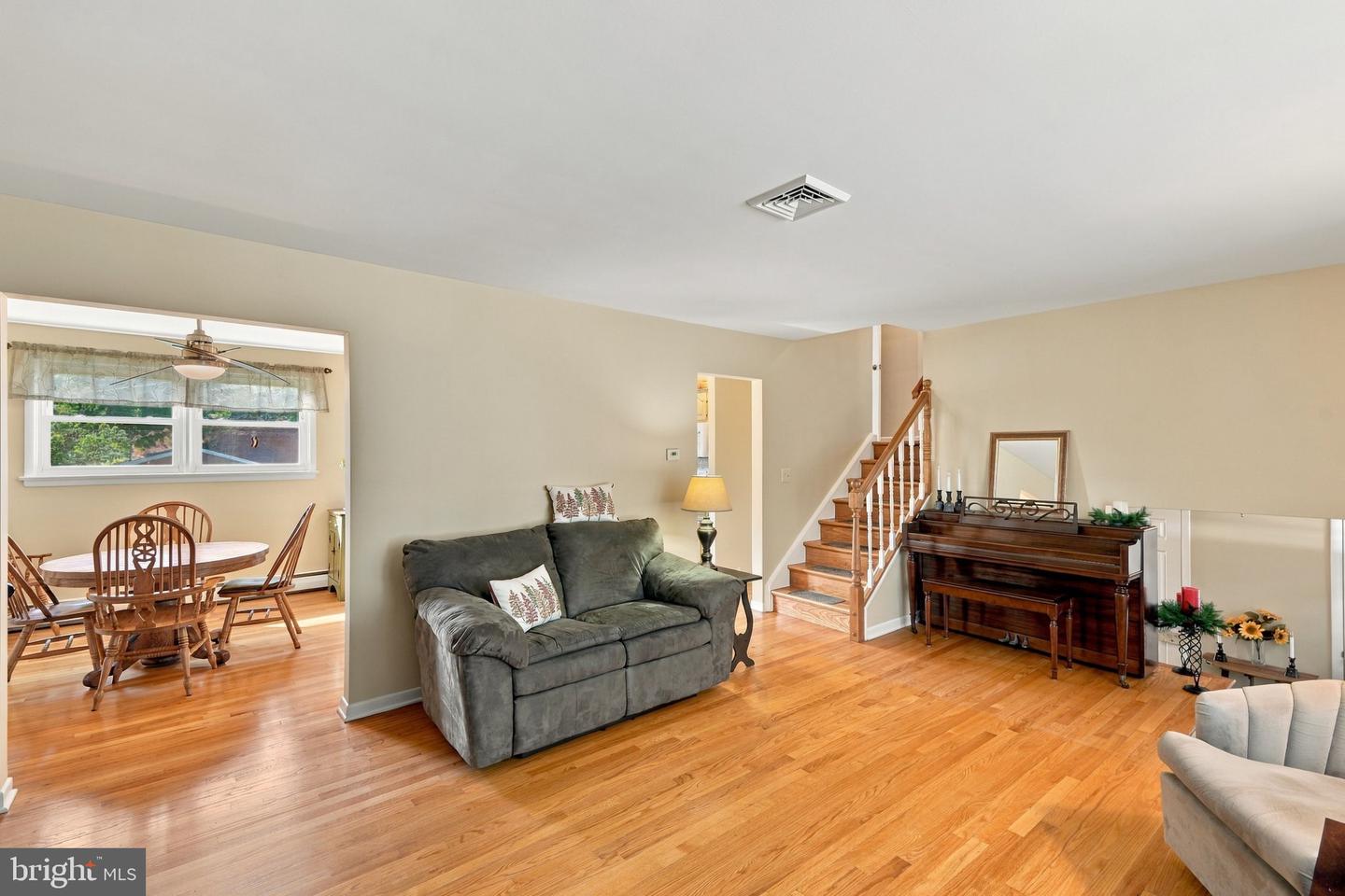 1543 Stoke Park Rd Property Photo 27