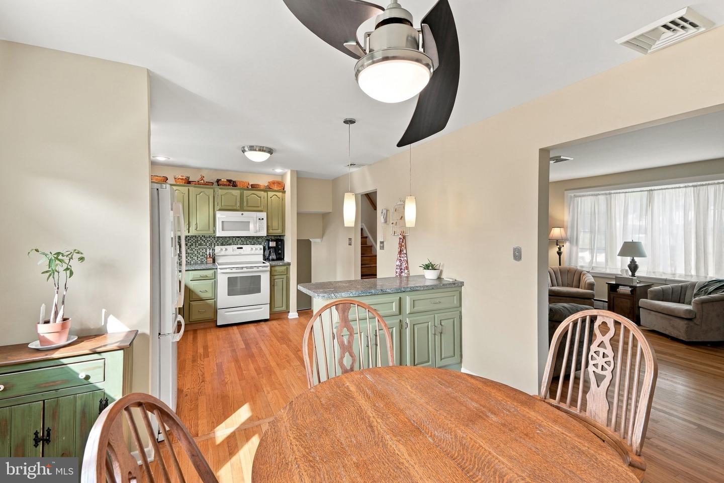 1543 Stoke Park Rd Property Photo 30