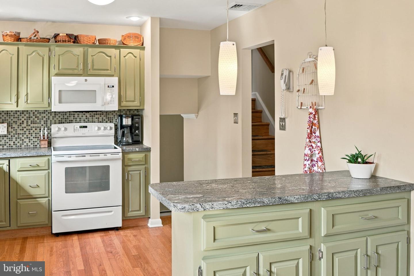 1543 Stoke Park Rd Property Photo 31
