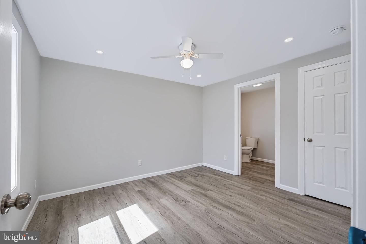 3105 Washington St Property Photo 18