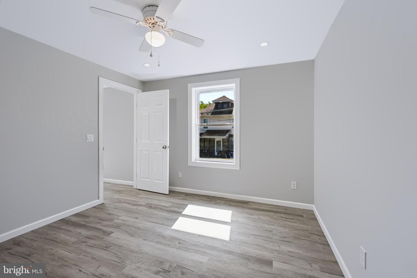 3105 Washington St Property Photo 19