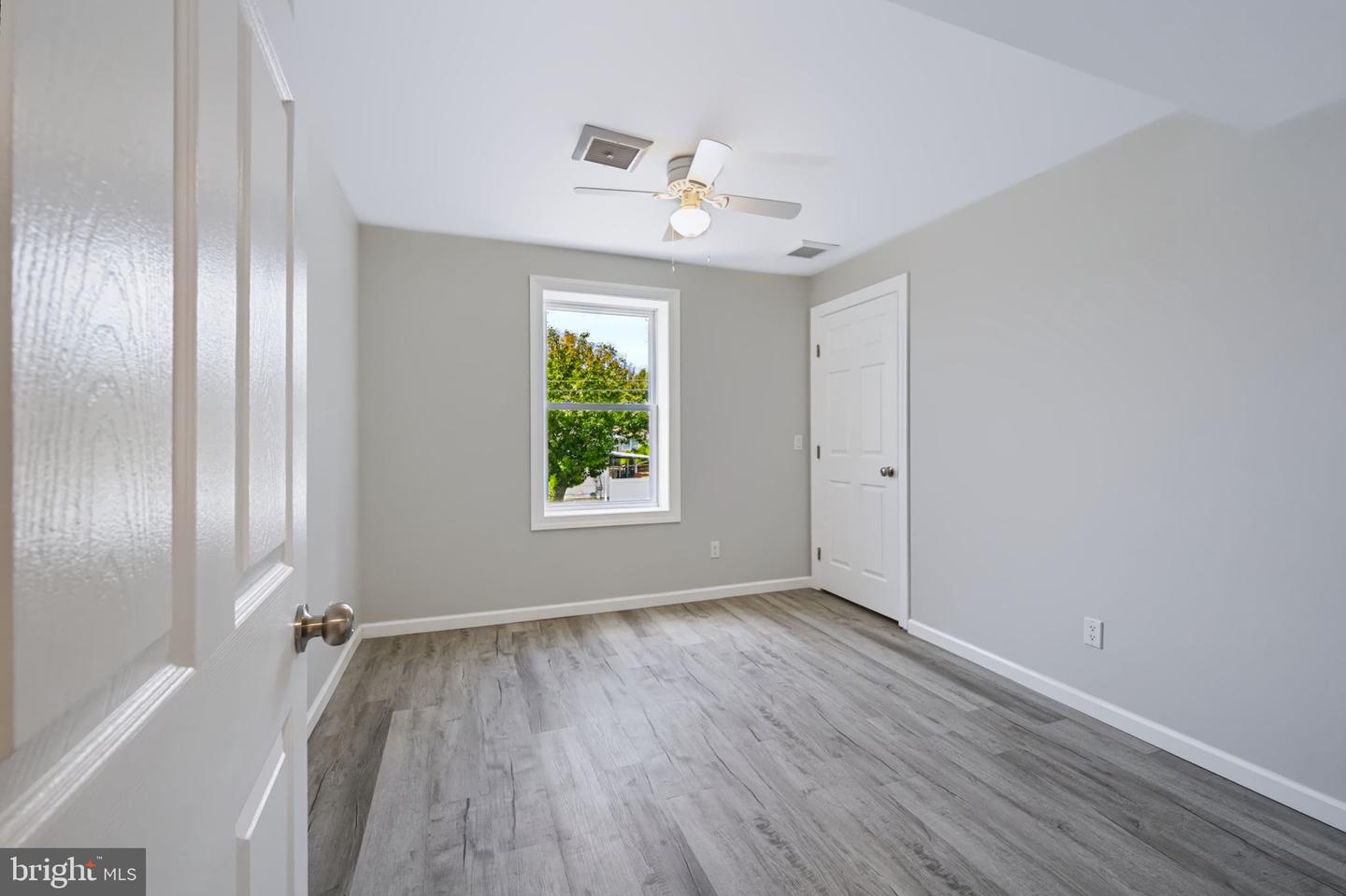 3105 Washington St Property Photo 24