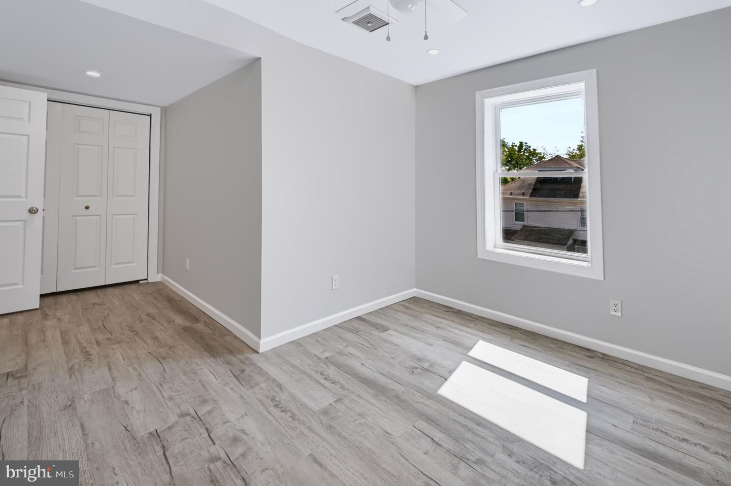 3105 Washington St Property Photo 26
