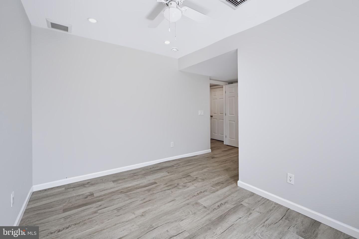 3105 Washington St Property Photo 27