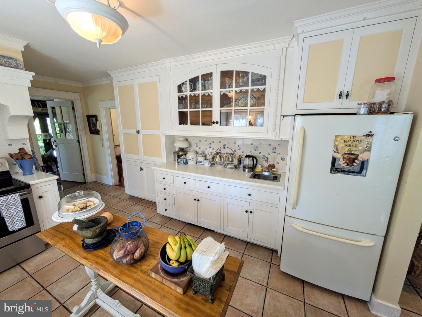 1731 Howell Rd Property Photo 9