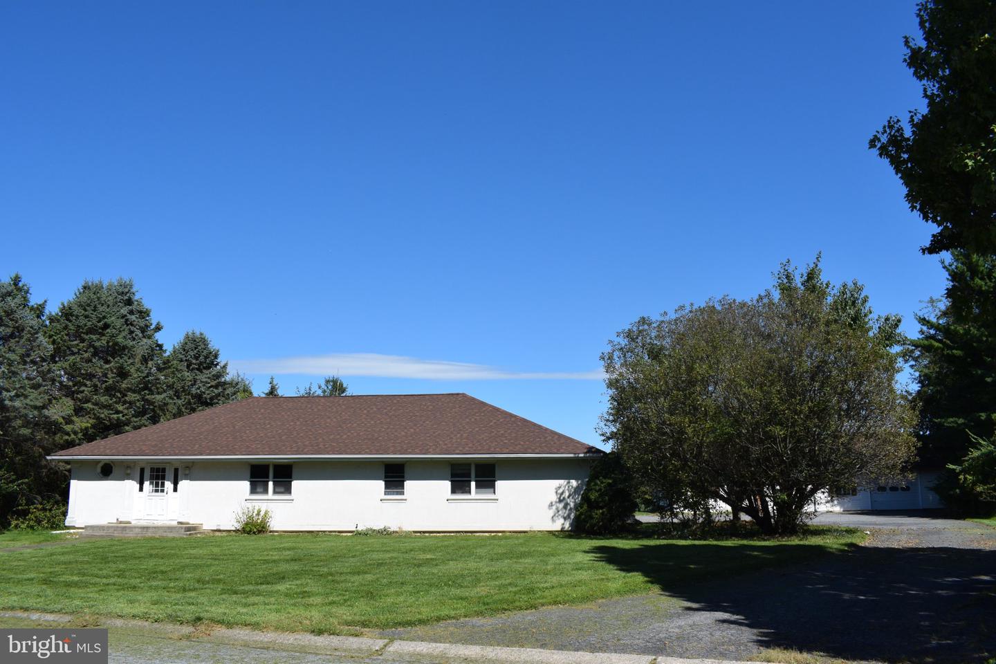 4035 Devonshire Rd Property Photo 1