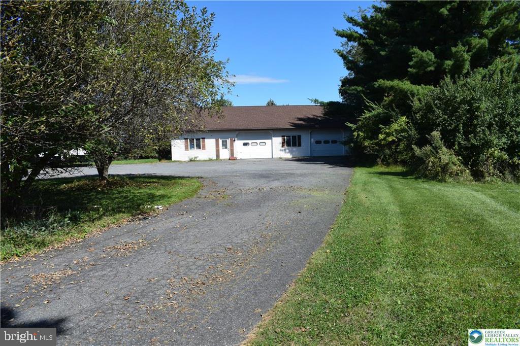 4035 Devonshire Rd Property Photo 13