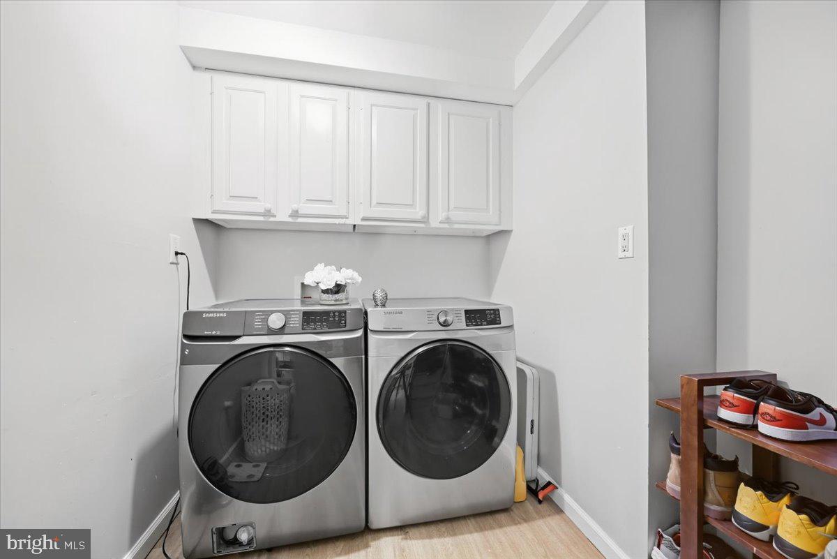 136 E West St Property Photo 35