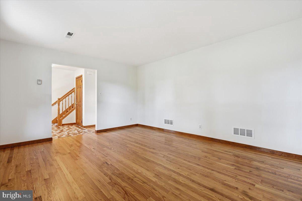 714 Lexington Rd Property Photo 12