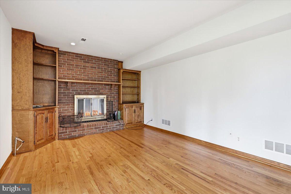 714 Lexington Rd Property Photo 18
