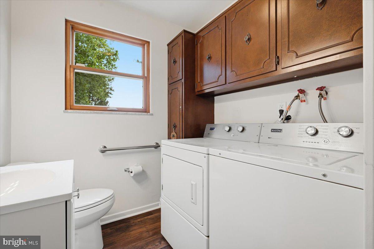 714 Lexington Rd Property Photo 55
