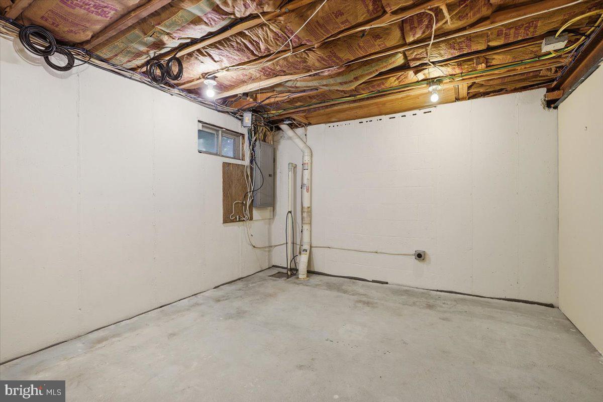714 Lexington Rd Property Photo 56