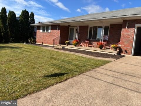 2433 High Point Dr Property Photo 2