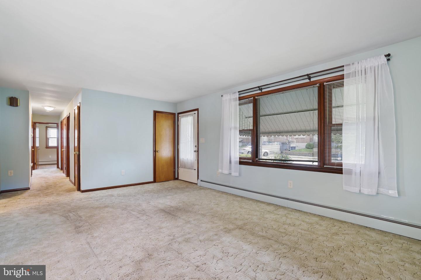 1539 Spring Garden St Property Photo 6