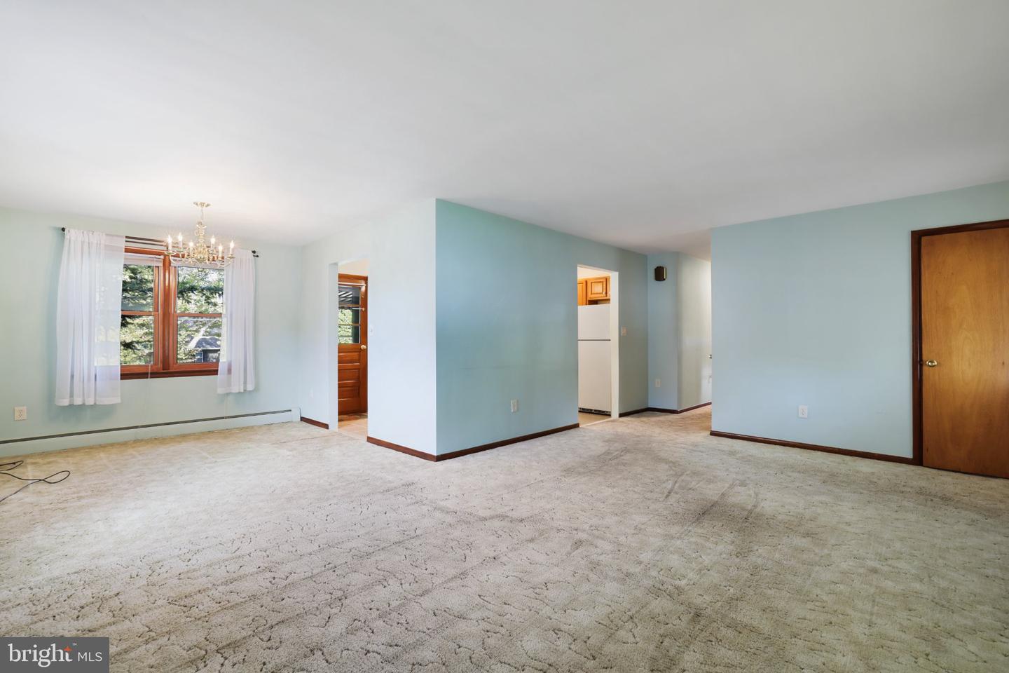 1539 Spring Garden St Property Photo 7