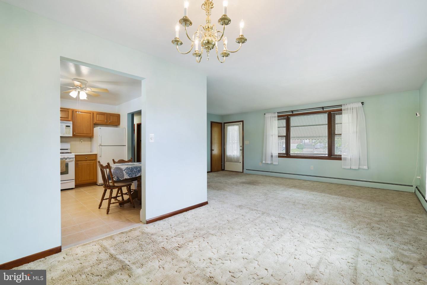 1539 Spring Garden St Property Photo 8