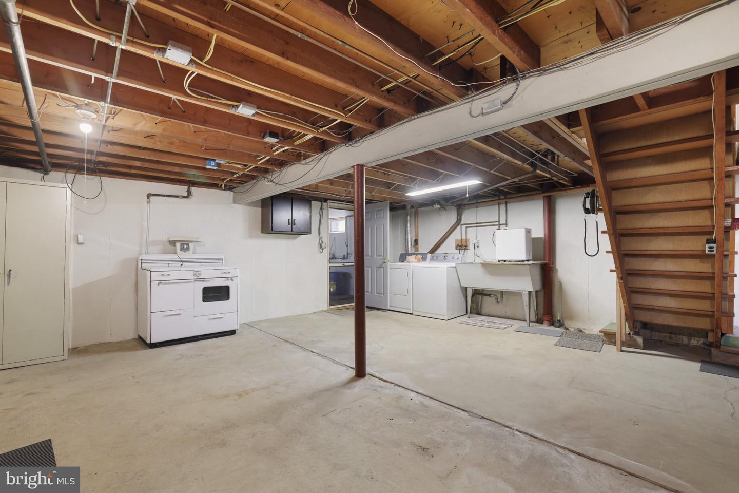 1539 Spring Garden St Property Photo 28