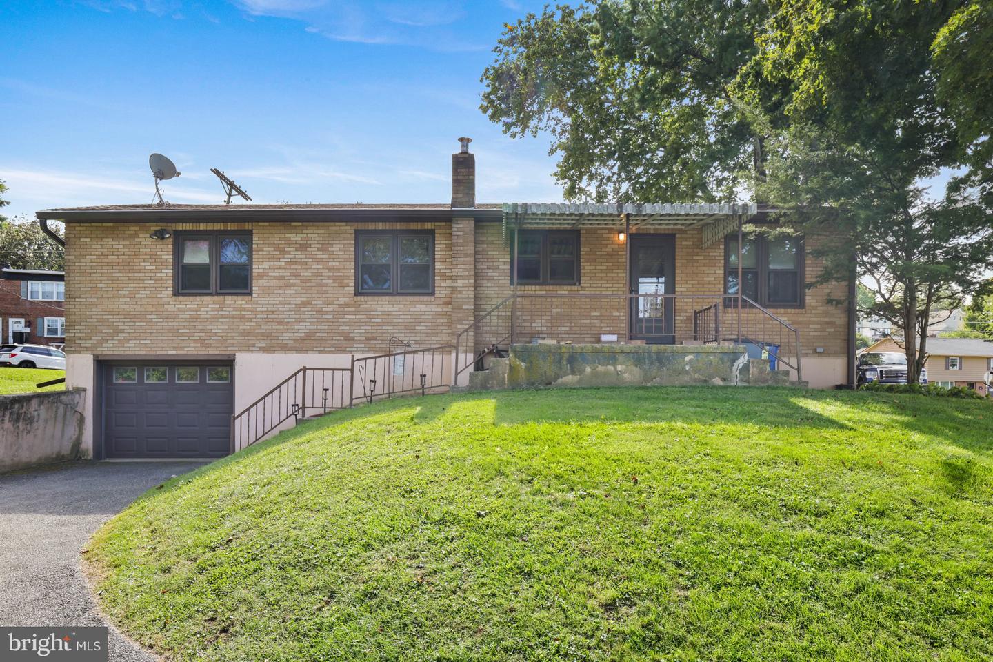 1539 Spring Garden St Property Photo 34