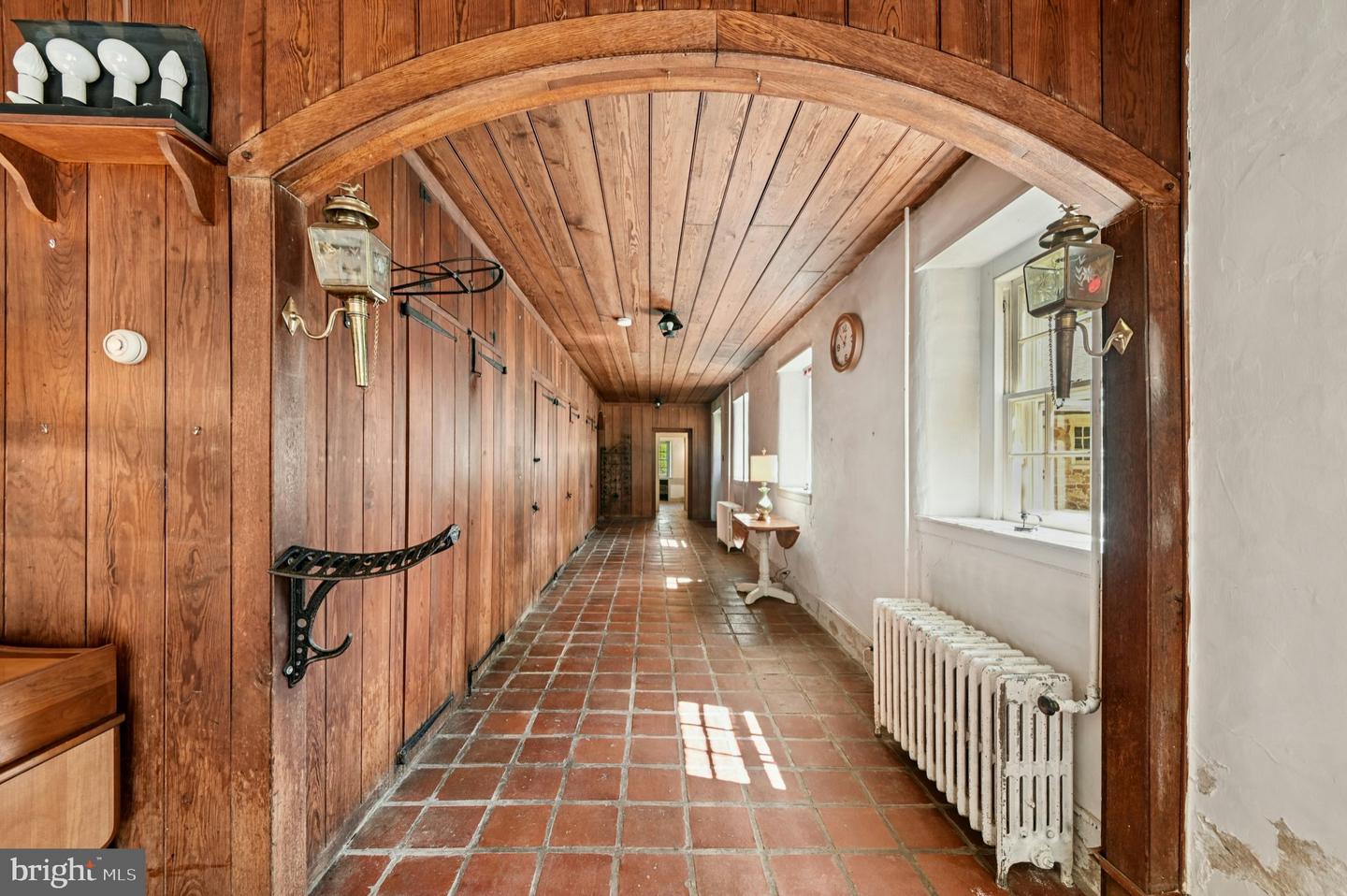 1807 Apple Tree Ln Property Photo 13