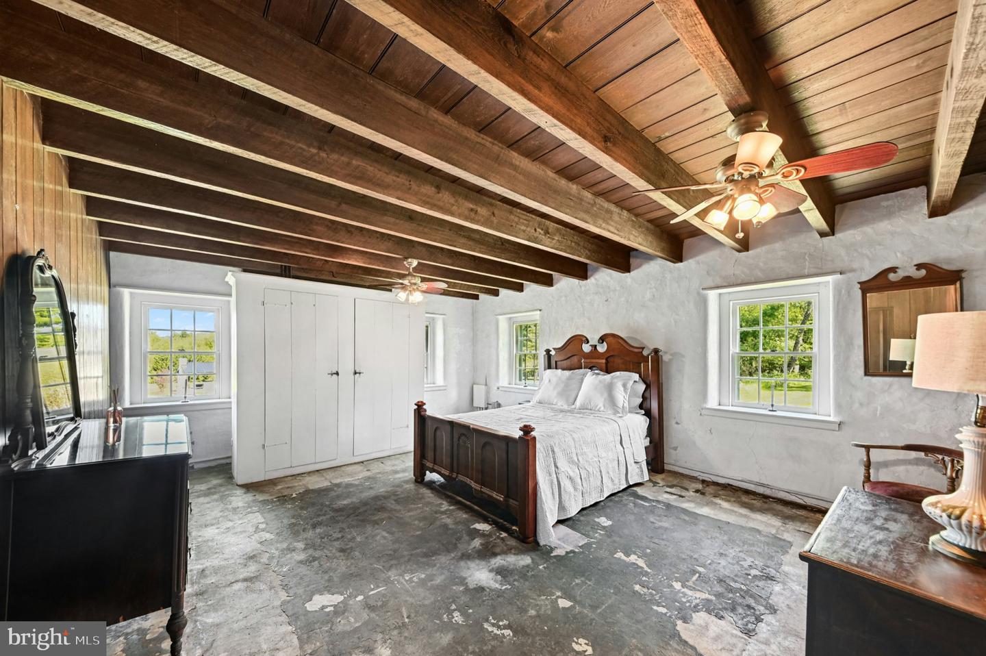 1807 Apple Tree Ln Property Photo 19